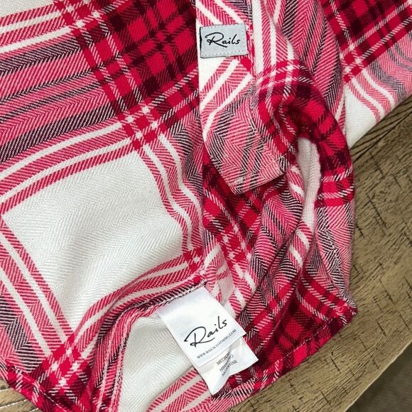 Rails ‘Hunter’ Plaid Shirt 👚 in Raspberry & White SOFT Pocket. - Picture 15 of 17